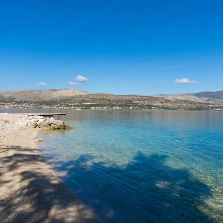 Luxury L&a * Τρογκίρ