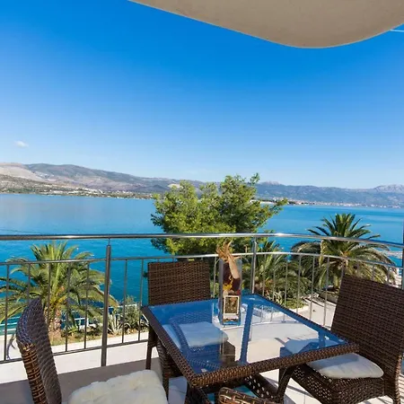 Apartman Luxury L&a *