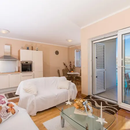 아파트 Luxury L&a